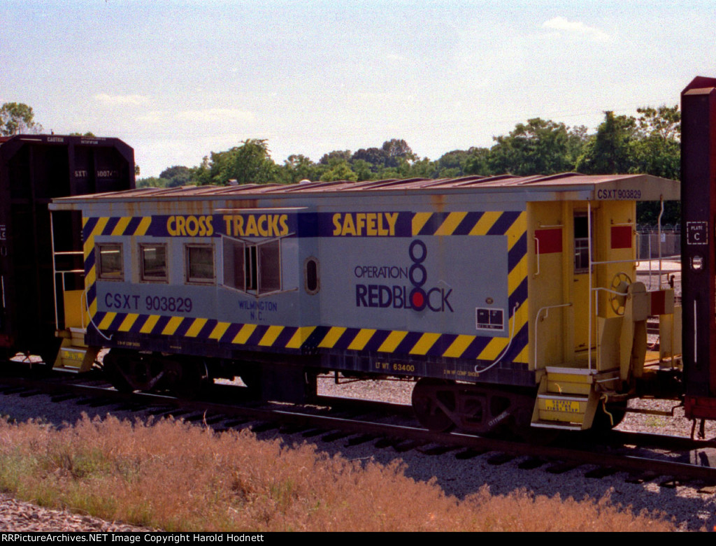 CSX 903829